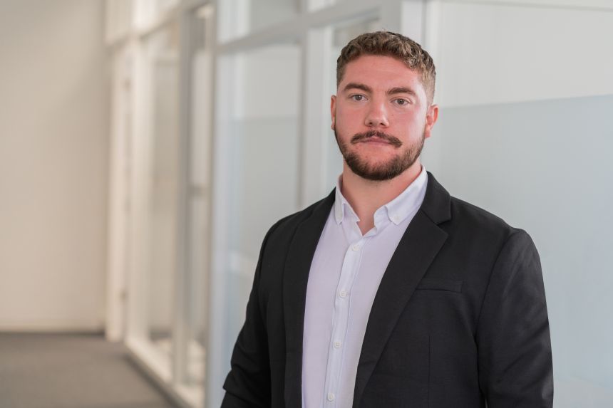 Furkan Isiklar Versicherungskaufmann